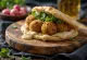 Falafela pita ar kraukšķīgām turku zirņu bumbiņām un tahini